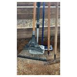LOT OF HAND TOOLS: RAKES, SCRUBBER, ETC