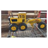 METAL TONKA TRUCK