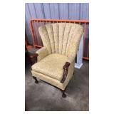 VNTG. WINGBACK ARM CHAIR