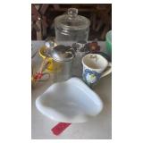 ASST COLLECTIBLES & HOUSEHOLD