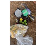 BADMINTON RACKETS, WIFFLE BALLS & RACKETS