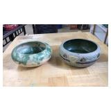 2 VINTAGE CERAMIC FRUIT BOWLS