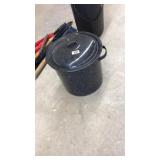 ENAMELWARE STOCK POT