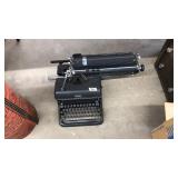 ROYAL TYPEWRITER