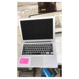 APPLE LAPTOP PARTS ONLY