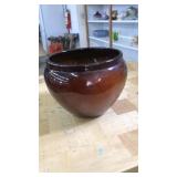 VINTAGE PLANTER POT