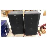 PAIR OF MAGNAVOX SPEAKERS
