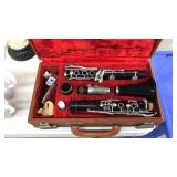 COLLEGIATE CLARINET IN BOX