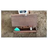 RUSTIC LOG CABIN BIRD FEEDER