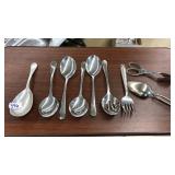 SERVING UTENSILS