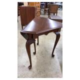 HENKLE-HARRIS BLACK CHERRY GATE LEG DROP LEAF