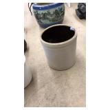 VINTAGE CROCK
