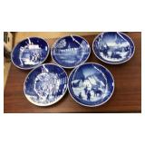 5 BING & GRONDAHL CHRISTMAS PLATES  1990-1994