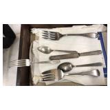 FLATWARE BOX W/ VINTAGE FLATWARE