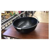 CAST IRON CAULDRON