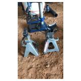 PAIR OF 3 TON JACKS