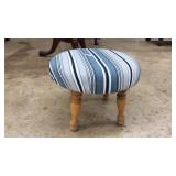 12" ROUND 4 LEG FOOT STOOL