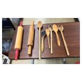 WOOD CARVED KITCHEN UTENSILS
