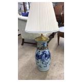 CHINESE VASE LAMP