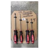 4 PC MILWAUKEE SCREWDRIVERS & SQUARE DRIVERS