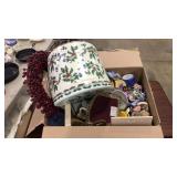 BOX LOT OF ASST HOUSEHOLD DECOR