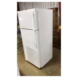GE FRIDGE/FREEZER
