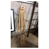 MONT MARTE WOOD ART EASEL