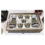 KUTANI WARE JAPANESE SAKE SET