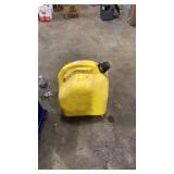 PLASTIC GAS CAN