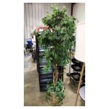 DECORATIVE TREE W POT, 7FT