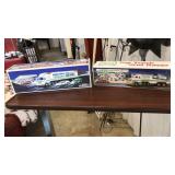 HESS TRUCK AND RACER, TRUCK AND RACERS
