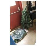 4FT CHRISTMAS TREE AND DECOR
