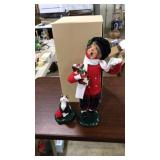 1996 BYERS CHOICE CAROLER W/ CAT
