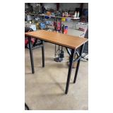 COLLASPABLE SIDE TABLE