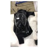 U.S DIVERS SET: FINS, MASK, WET SUIT SIZE MEDIUM