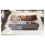 CAMP CHEF CAST IRON BREAD PAN, IN ORIG BOX
