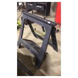 FOLDING SAW HORSE