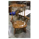 WOOD ROCKING CHAIR