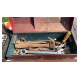 METAL TOOL BOX WITH CONTENTS