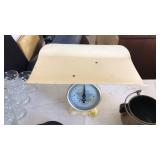 VNTG. COUNTER TOP BABY SCALE