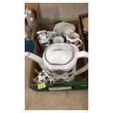 VNTG. "SILVER WEDDING" TEA SET