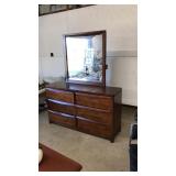 6 DRAWER DRESSER WITH MIRROR