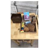 ANTQ. DOLL HOUSE FURNITURE & TOYS