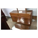 VNTG. MID CENTURY MODERN DRESSER WITH MIRROR