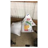 (2) 40LB BAGS LIGNETICS WOOD PELLETS