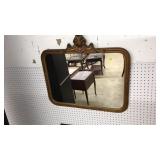 VNTG. GOLD TONED WOOD DECORATIVE WALL MIRROR
