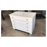 WHITE 4 DRAWER DRESSER