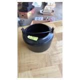 ANTQ. CAST IRON POT: MARIETTA, PA