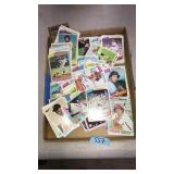 FLAT OF VNTG. TOPPS BASEBALL CARDS