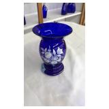 VNTG. FENTON COBALT BLUE GLASS HAND PAINTED VASE